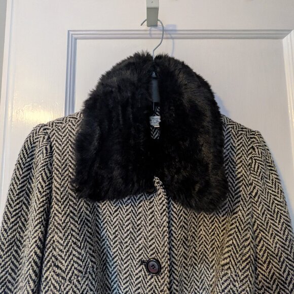 Women knee leght Ann Taylor Loft herringbone coat-Size 6 - Picture 4 of 5